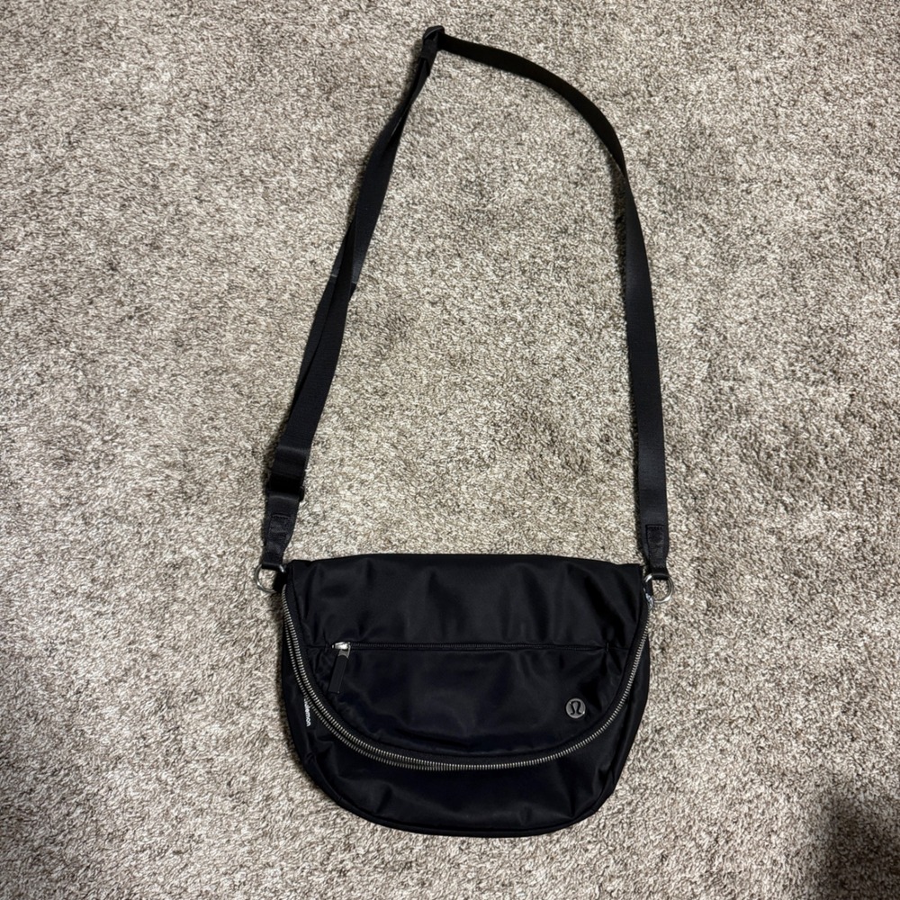 Lululemon All Night Festival Bag Black 5L Crossbody Messenger Shoulder Bag